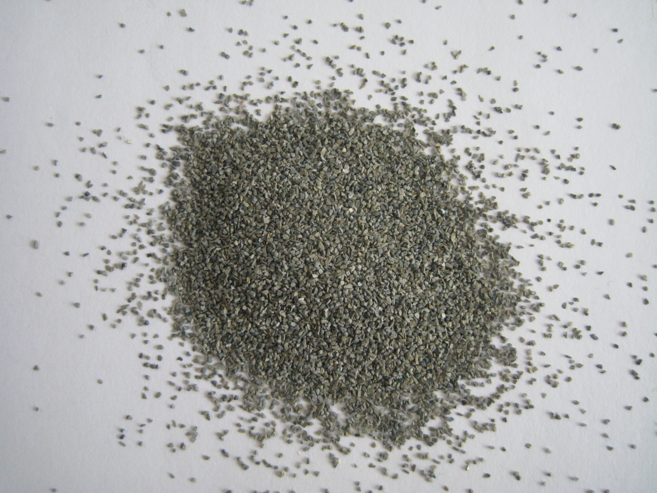 Coríndon de zircónio